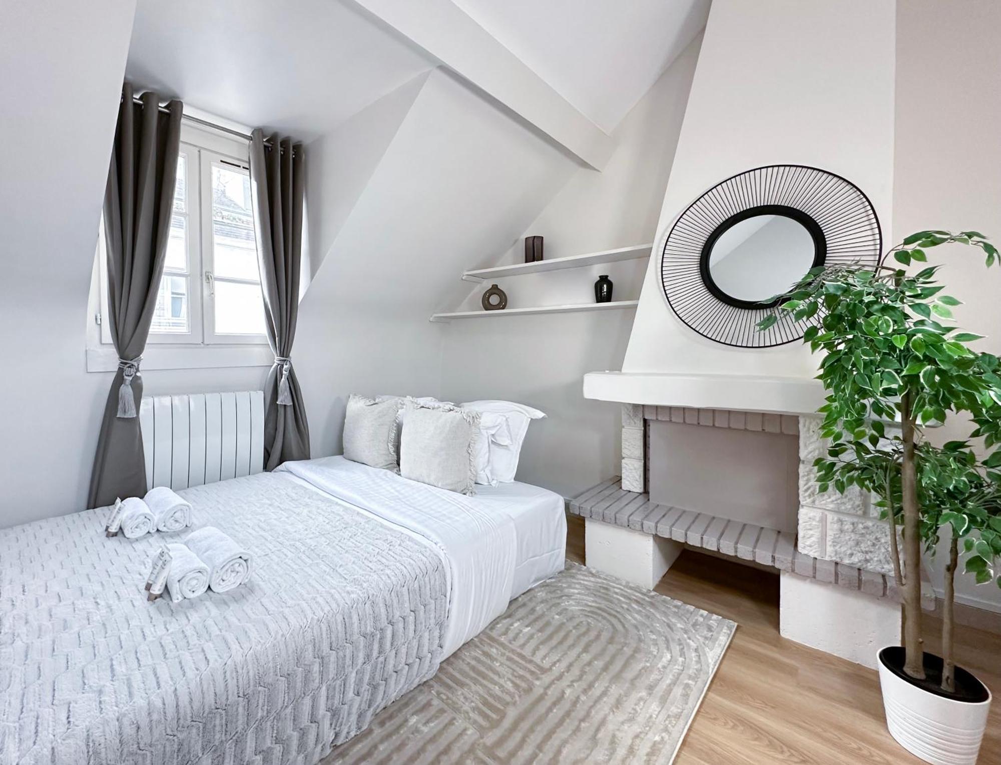 Unique & Beautiful Duplex In Saint-Germain Leilighet Paris Eksteriør bilde