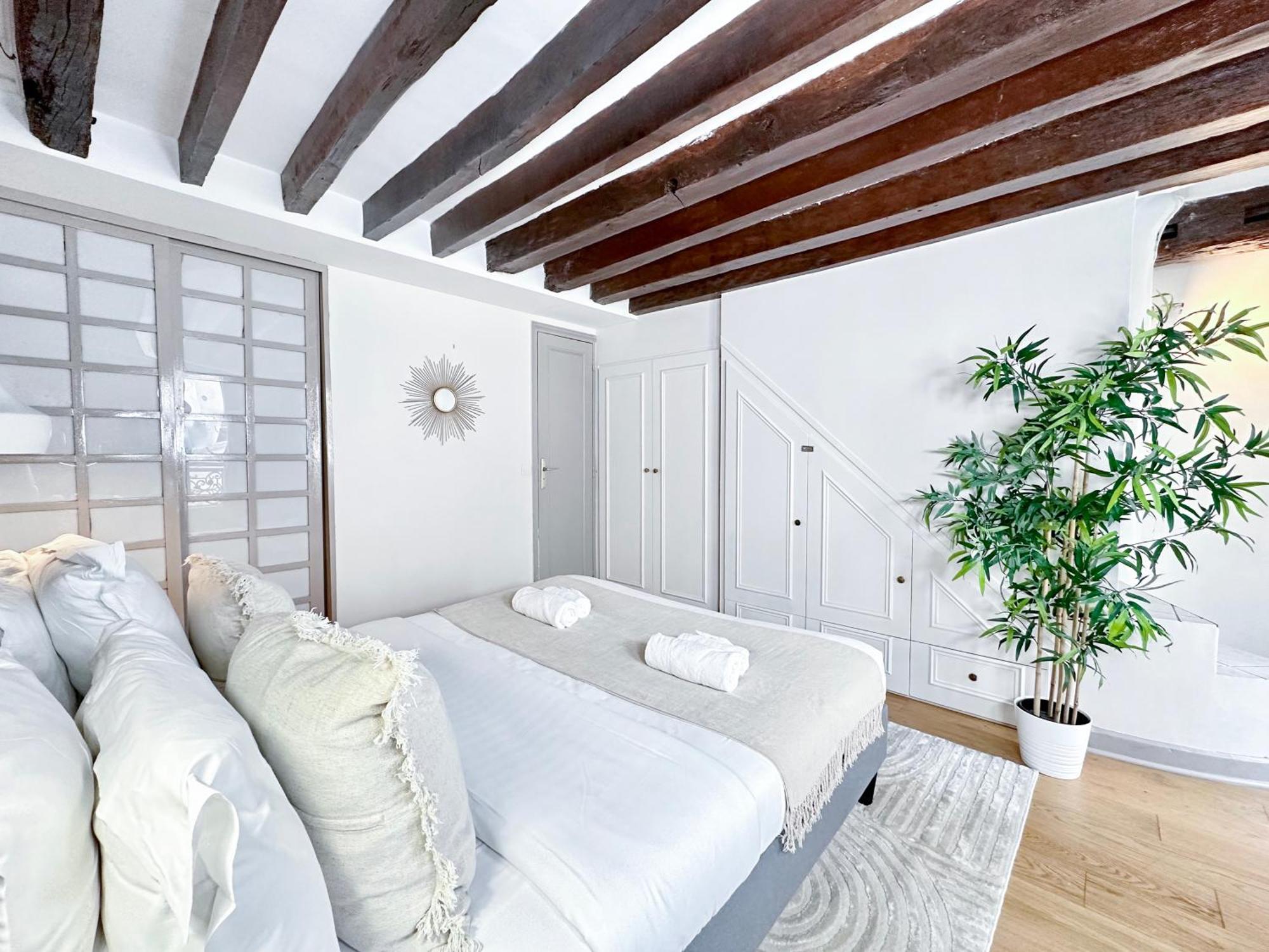 Unique & Beautiful Duplex In Saint-Germain Leilighet Paris Eksteriør bilde
